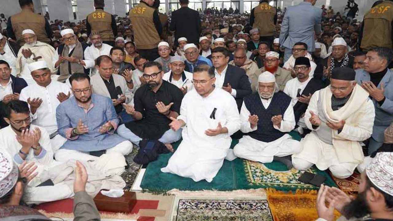তারেক রহমানের উপস্থিতিতে গুলশানে বেগম জিয়ার দোয়া মাহফিল