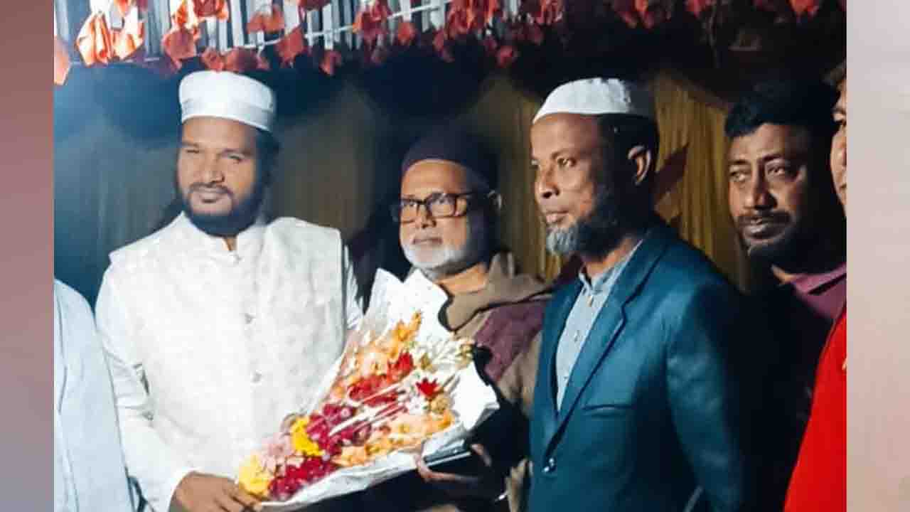 নবনির্বাচিত এমপি মনজুরুল ইসলামকে জামায়াত প্রার্থীর শুভেচ্ছা