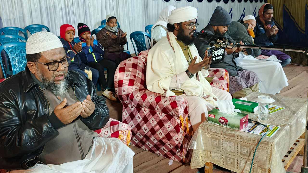 মুরাদপুর দানাহারা মসজিদের উদ্যাগে ৫ম তাফসীরুল কোরআন মাহফিল