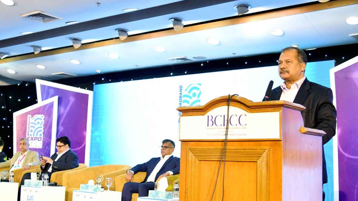 ‘অপতথ্যের হাত থেকে সুরক্ষা’ এখন নাগরিক অধিকার: তথ্যমন্ত্রী