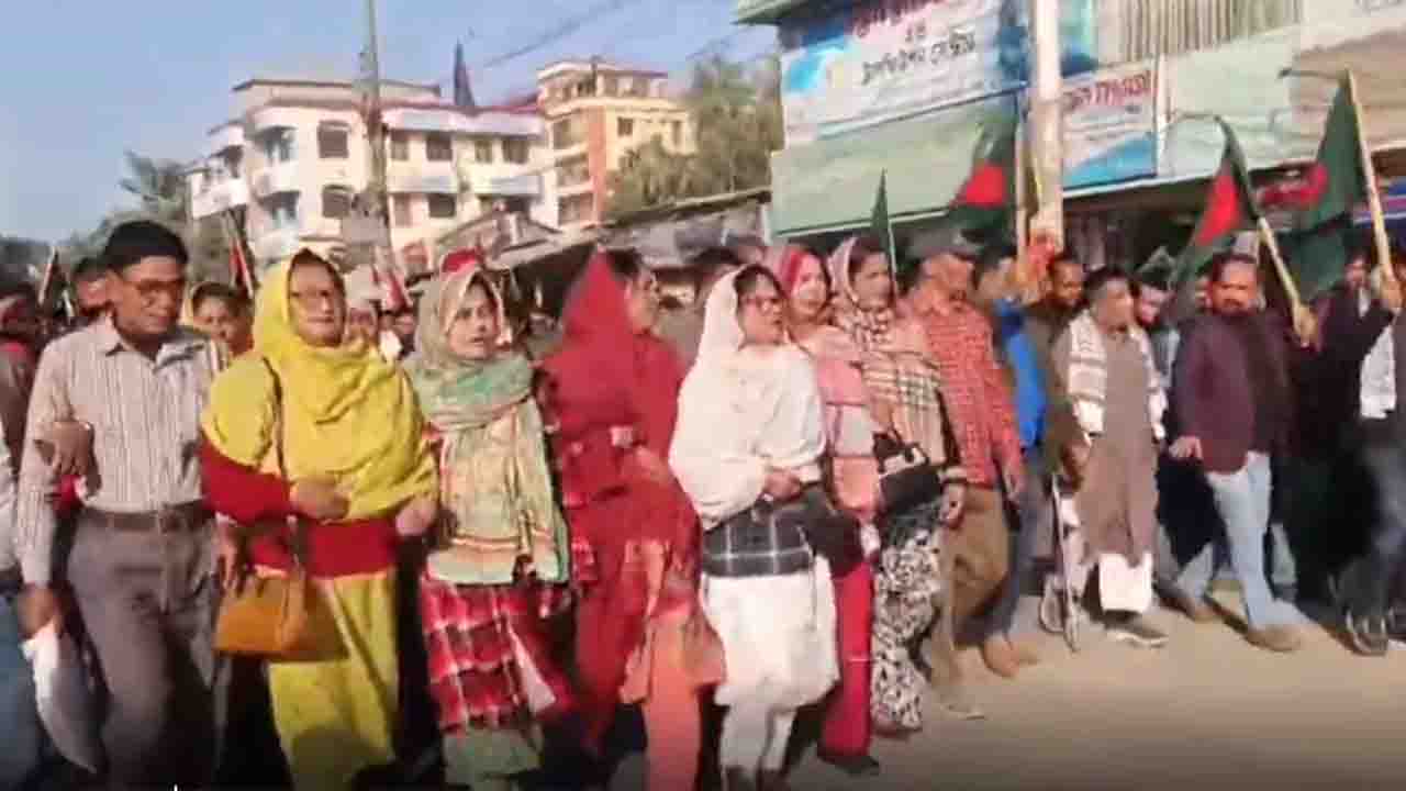 বিজয় দিবস উপলক্ষে পঞ্চগড়ে ছাত্রদলের শোভাযাত্রা ও পথসমাবেশ