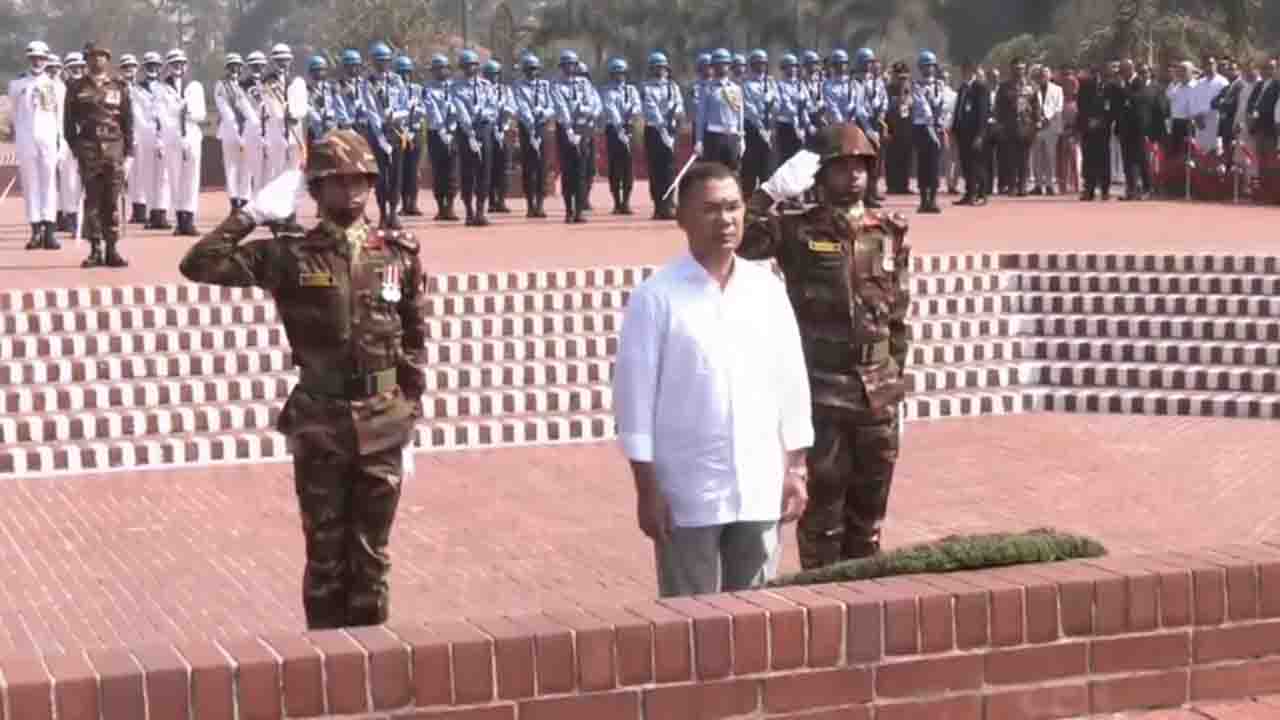জাতীয় স্মৃতিসৌধে প্রধানমন্ত্রী তারেক রহমানের শ্রদ্ধা