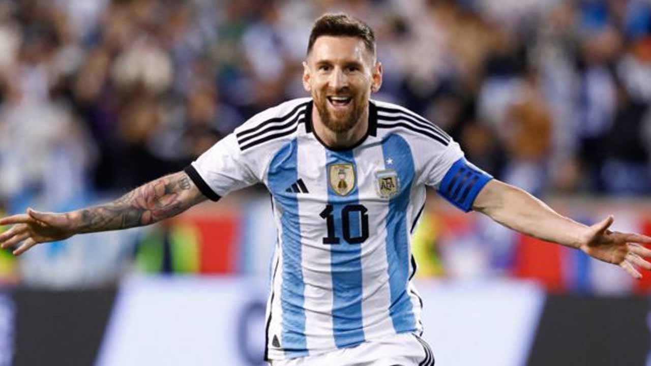নতুন বছরে মেসির সামনে নতুন রেকর্ডের হাতছানি