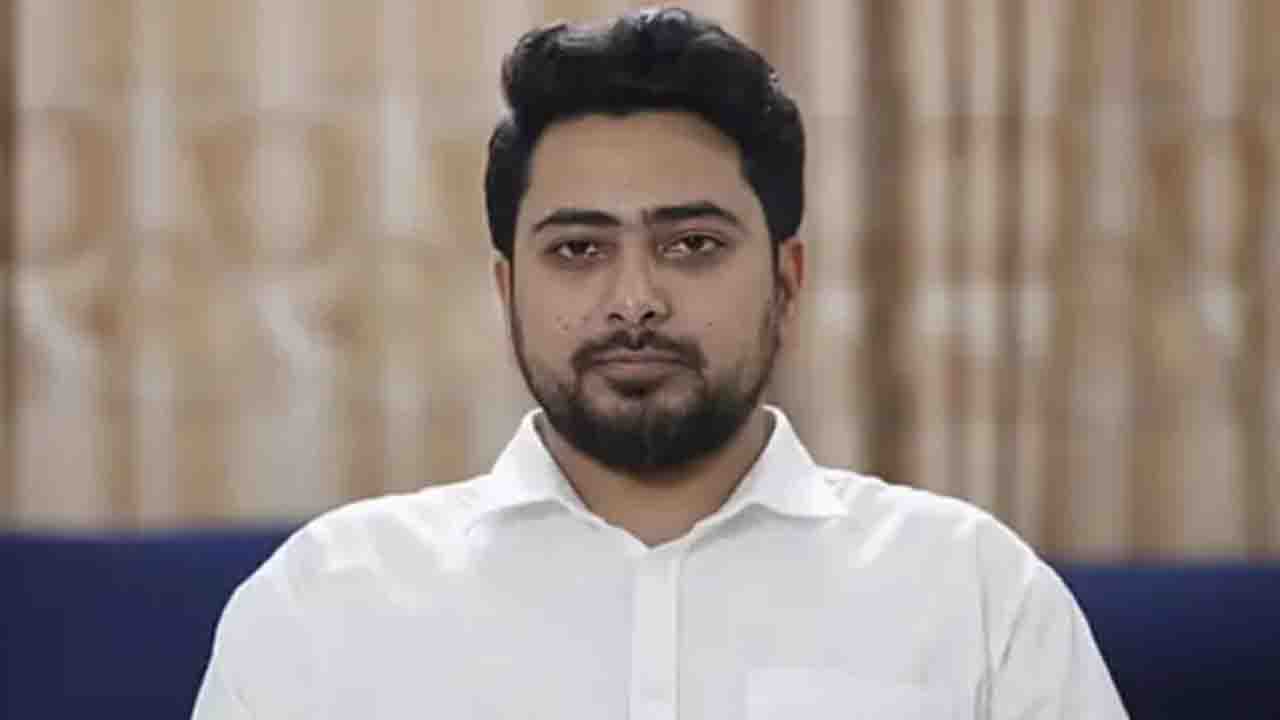 বিএনপির যে প্রার্থীর বিপক্ষে লড়বেন এনসিপির নাহিদ ইসলাম
