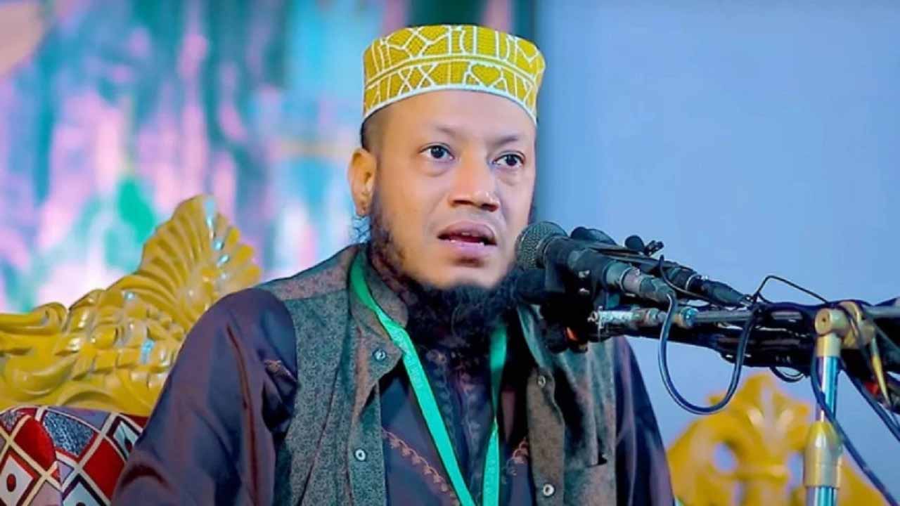 আমার ৩ শিশু কন্যা সন্তানকে একটু দেখে রাইখেন: আমির হামজা