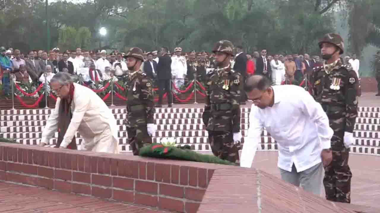 স্বাধীনতা দিবসে জাতীয় স্মৃতিসৌধে রাষ্ট্রপতি ও প্রধানমন্ত্রীর শ্রদ্ধা