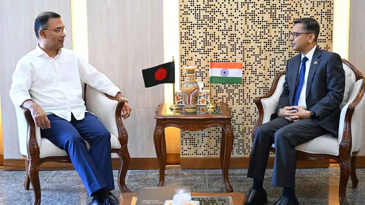 প্রধানমন্ত্রীর সাথে সাক্ষাৎ করলেন ভারতীয় হাইকমিশনার
