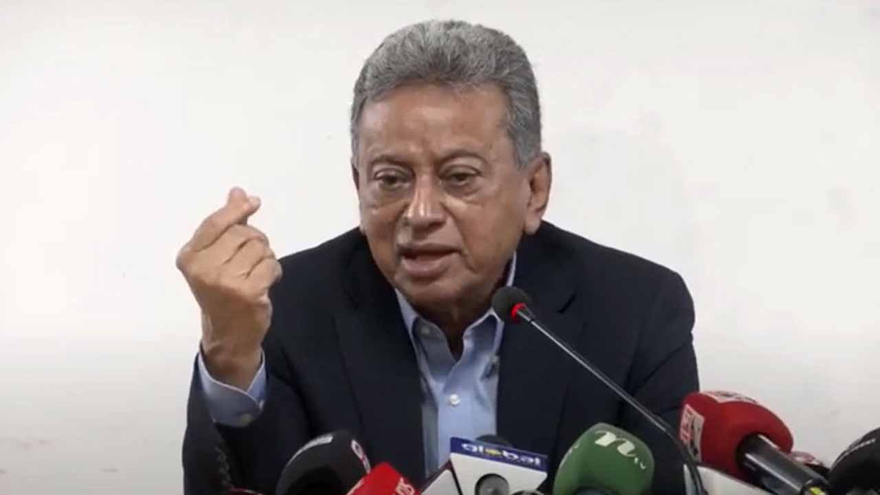 কোনো বিশেষ কারণে ভোট দেওয়ার কথা সরকারের বলা উচিত না: আমীর খসরু