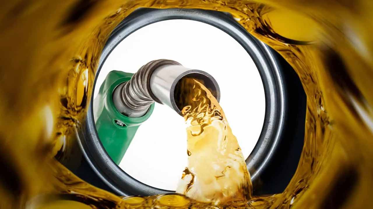 বিশ্ববাজারে জ্বালানি তেলের দাম বেড়েছে