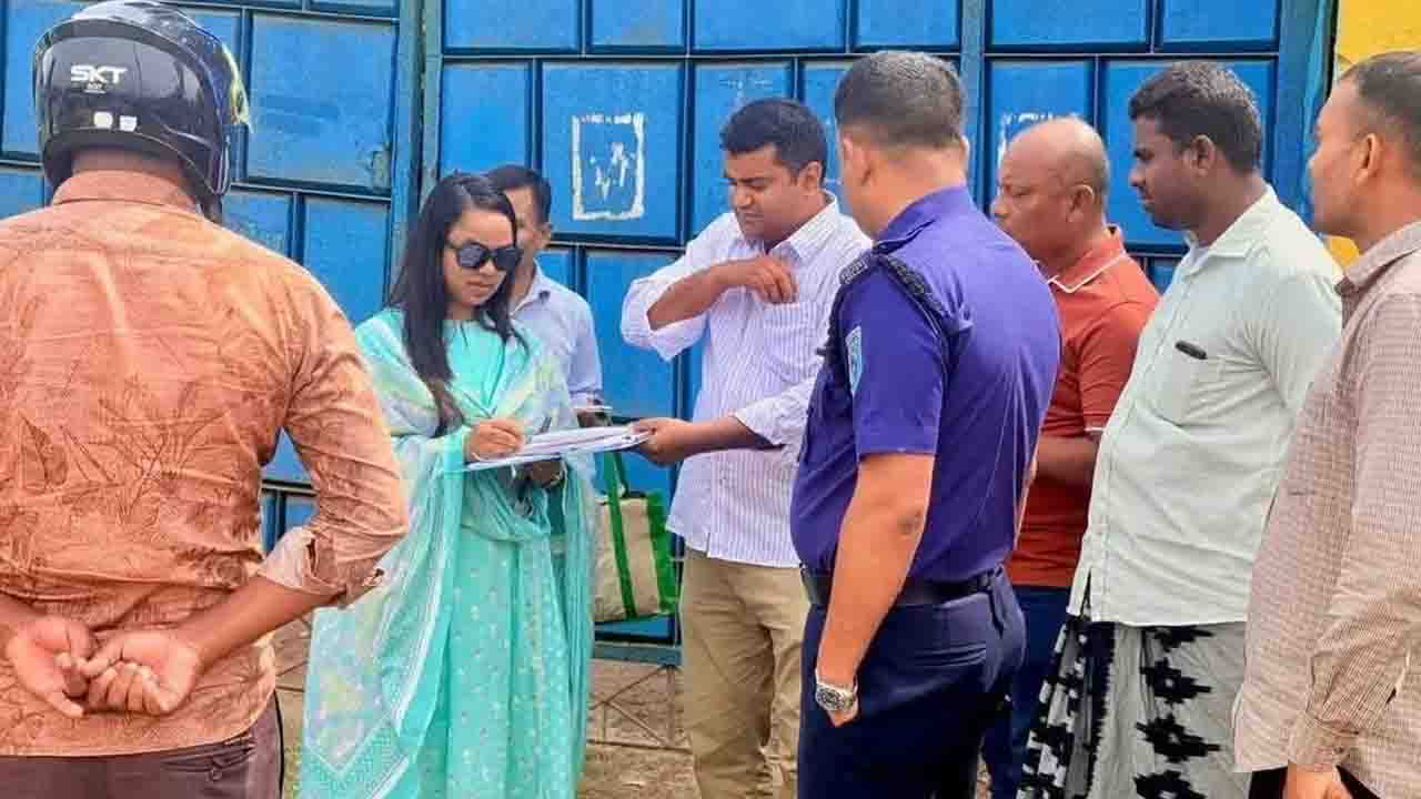 তেলের বাজার নিয়ন্ত্রণে বীরগঞ্জে প্রশাসনের অভিযান
