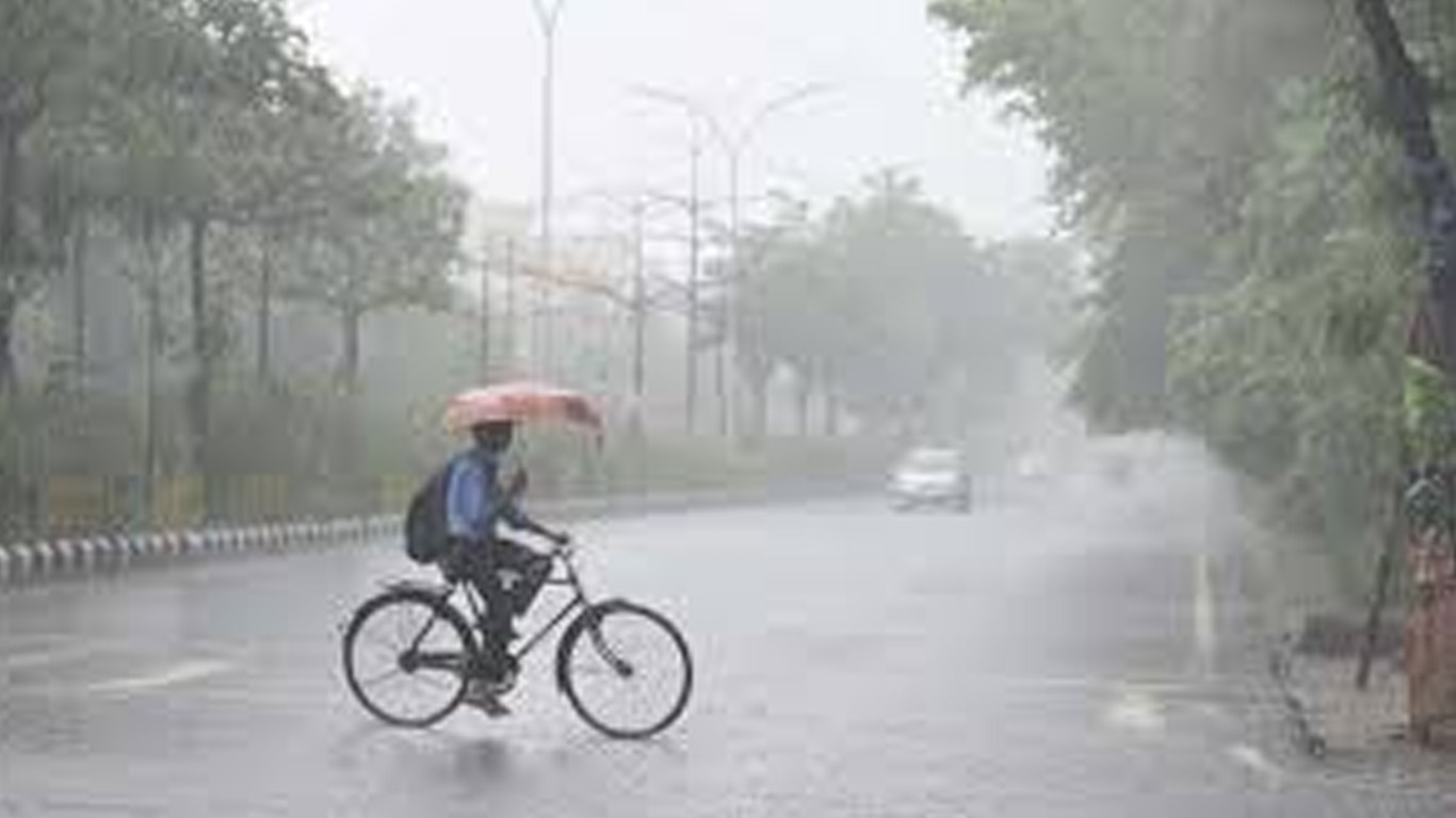 সন্ধ্যায় ৭ জেলায় ৬০ কিমি বেগে ঝড়-বৃষ্টির আভাস