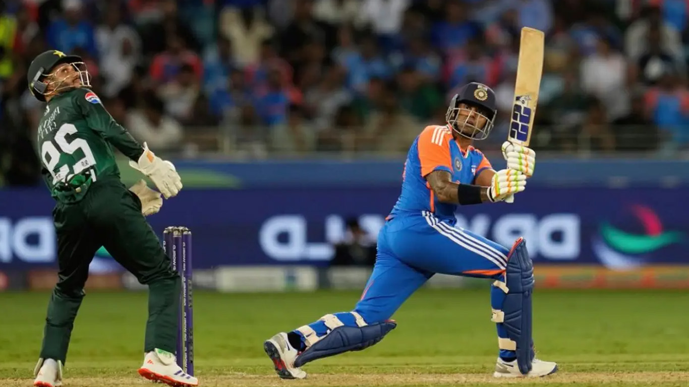 হেসে খেলেই পাকিস্তানকে হারাল ভারত