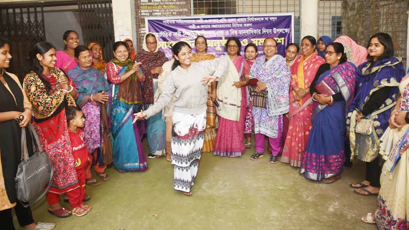 নারীর প্রতি সহিংসতা প্রতিরোধে সমষ্টিগতভাবে এগিয়ে আসার আহ্বান: মহিলা পরিষদ