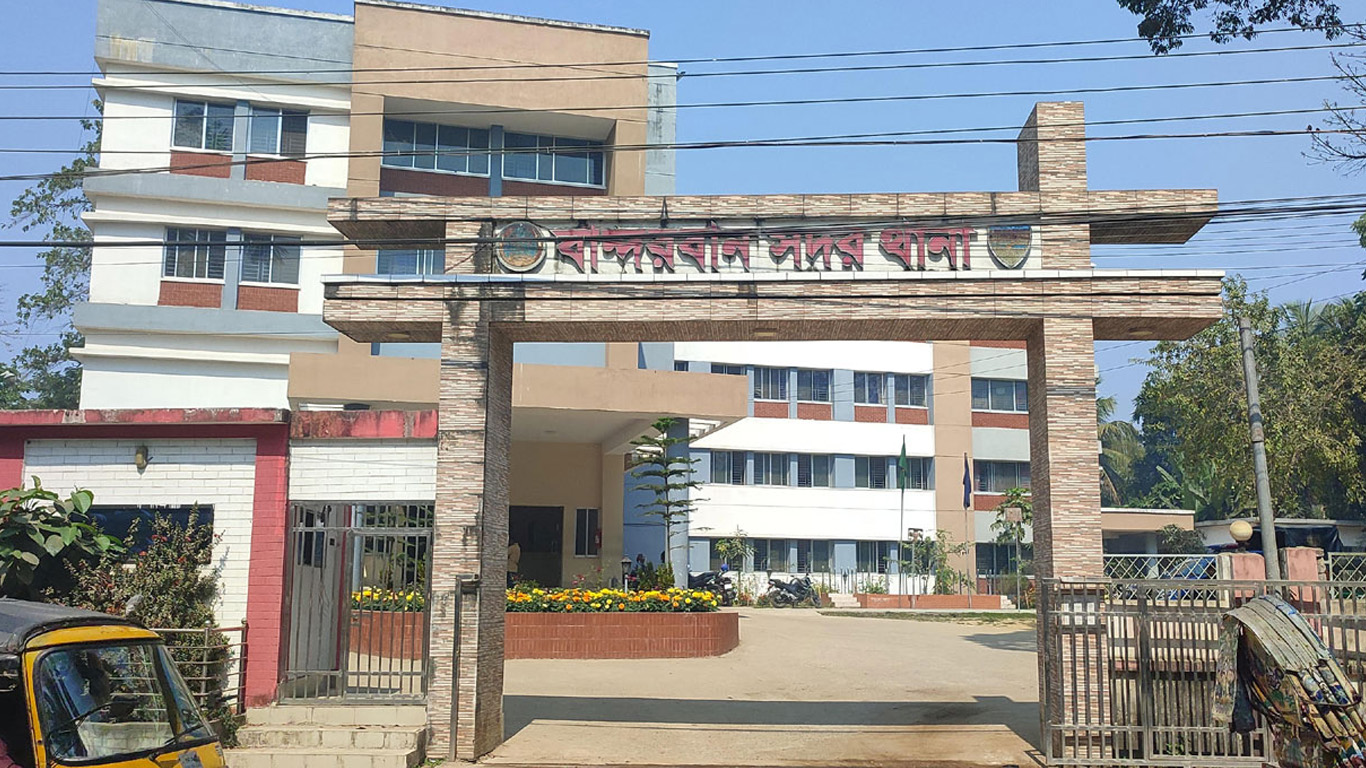 স্কুলছাত্রী ধর্ষণ: সালিশে ৫০ হাজারে আপসের চেষ্টা, আটক ৩
