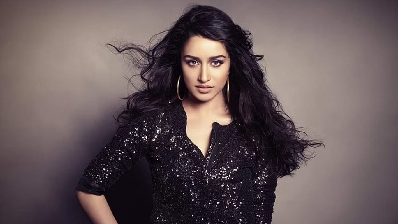 বিপাকে পড়েছেন শ্রদ্ধা কাপুর