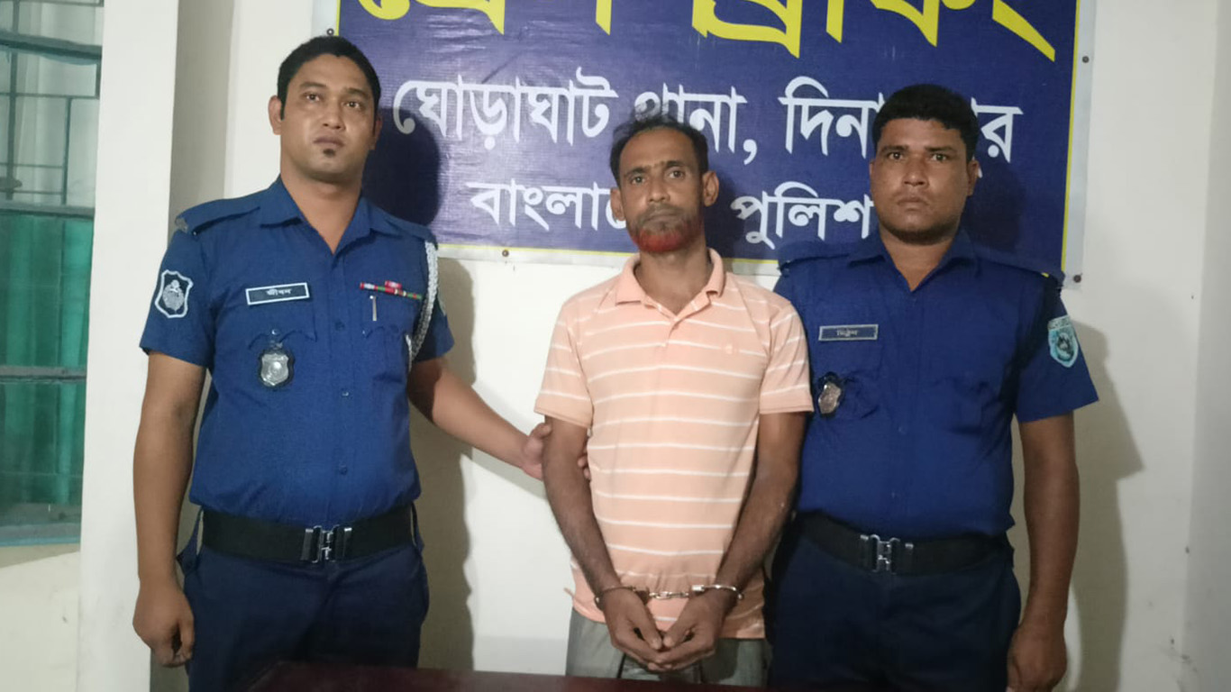 ঘোড়াঘাটে ২০০ পিস ট্যাপেন্টাডল ট্যাবলেটসহ মাদক ব্যবসায়ী গ্রেফতার