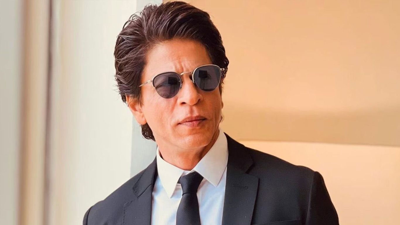 বাড়িতে কোনো প্রতিযোগিতা চাই না: যে ইঙ্গিত দিলেন শাহরুখ