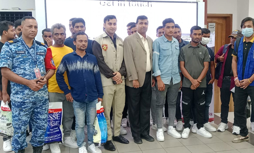 তিউনিসিয়া থেকে দেশে ফিরলেন ১৯ বাংলাদেশি