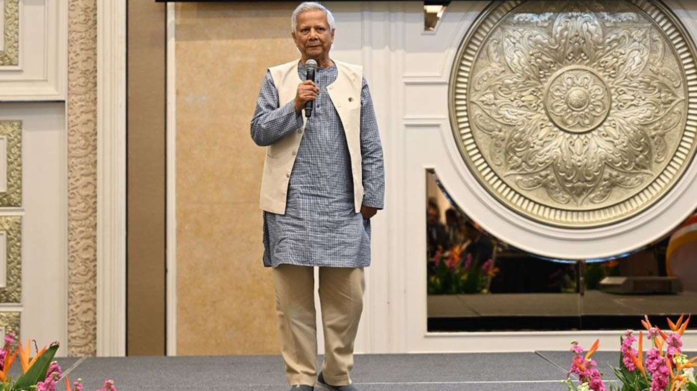 মালয়েশিয়ার কোম্পানিগুলোকে বাংলাদেশে বিনিয়োগের আহ্বান প্রধান উপদেষ্টার