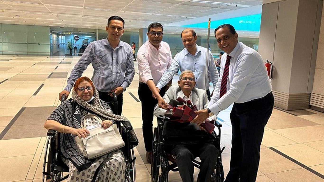 চিকিৎসার জন্য সিঙ্গাপুরে যাচ্ছেন মির্জা ফখরুল