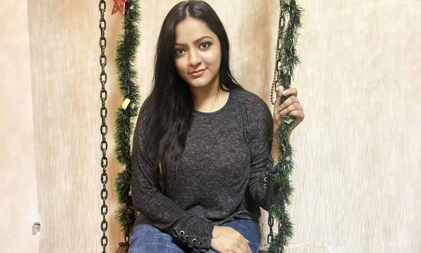 নিরবের সাথে ফটোশুটে নতুন মুখ ইভা, প্রশংসায় ভাসালেন নিরব