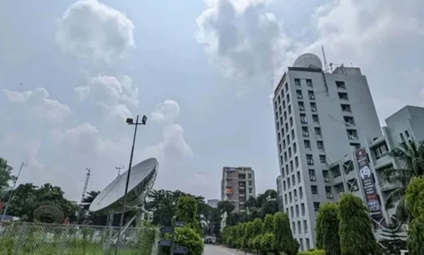 আবহাওয়া অফিসের বার্তা: ঢাকায় হালকা বৃষ্টি হতে পারে আজ