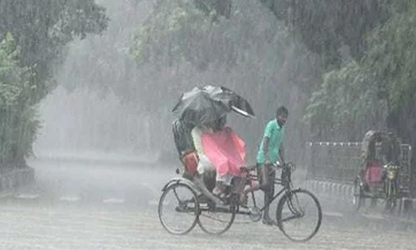 সারা দেশে বৃষ্টির আভাস, যেসব বিভাগে হতে পারে ভারি বর্ষণ