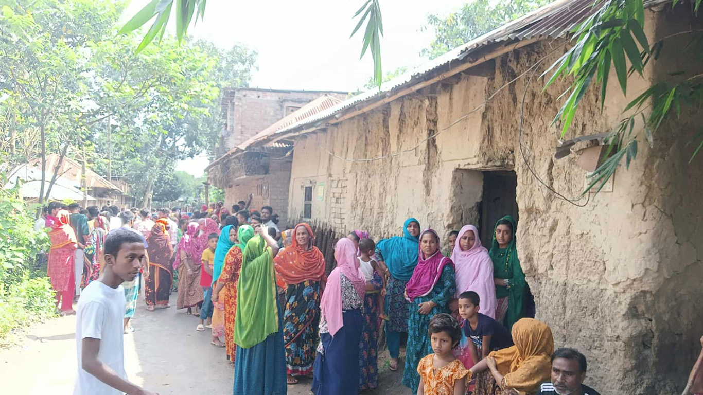 রাজশাহীতে একই পরিবারের ৪ জনের মরদেহ উদ্ধার, রহস্যের জট