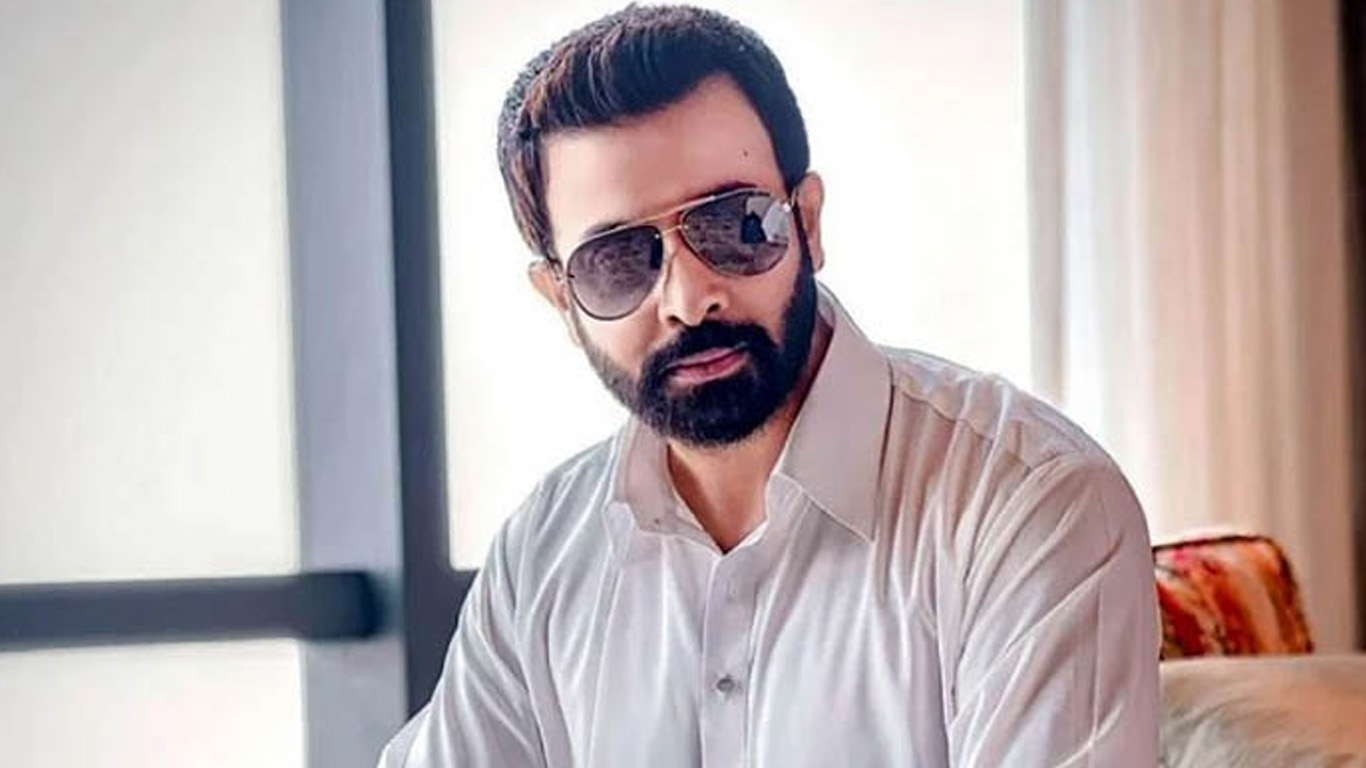 ‘বড় কিছু ঘটার অপেক্ষায়’— যুক্তরাষ্ট্র থেকে শাকিব খান