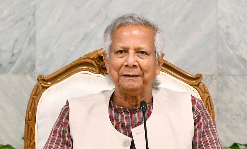 ১৩ দলের নেতাদের সঙ্গে বৈঠকে প্রধান উপদেষ্টা