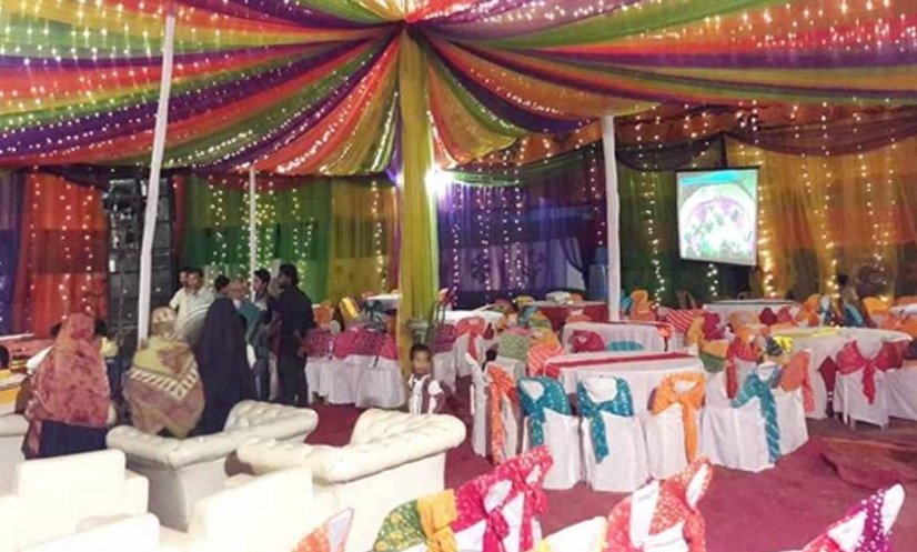 এক বিয়ের খাবার খেয়ে গেলেন অন্য বরযাত্রীরা