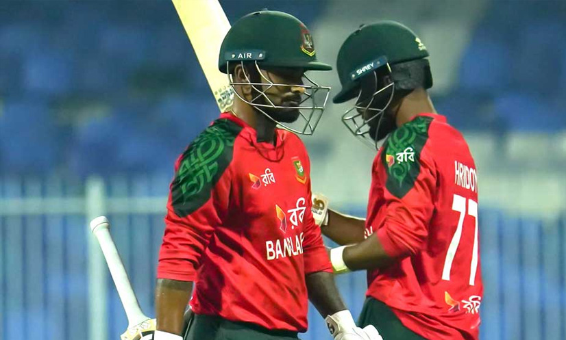 ব্যাটিং ধসে লিটনের বার্তা, জাকেরের দৃঢ়তায় ইতিহাস গড়ল বাংলাদেশ