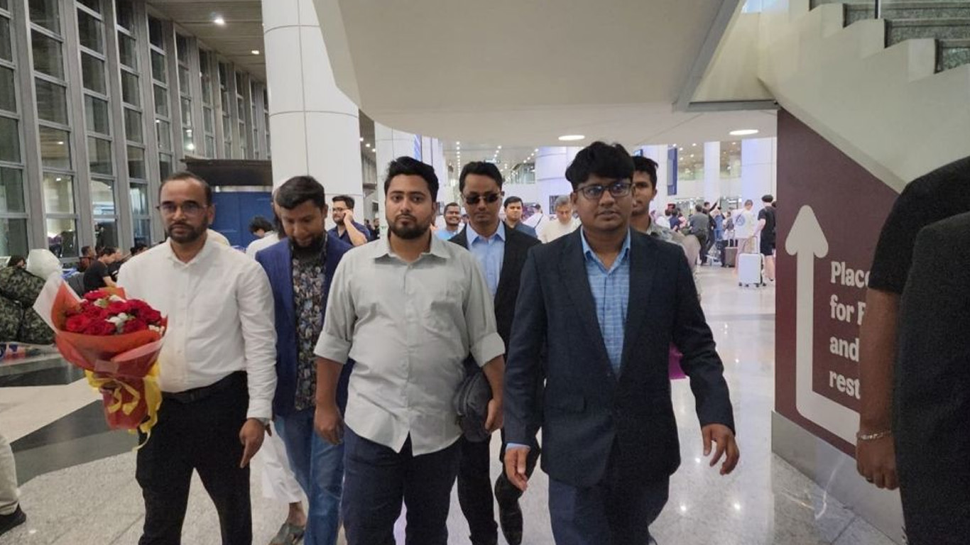 নাহিদ ইসলাম মালয়েশিয়া সফর করছেন, একাধিক কর্মসূচি