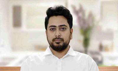উমরাহ পালনে সৌদি আরব যাচ্ছেন নাহিদ ইসলাম