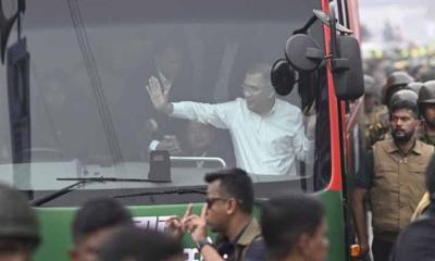 মা কে দেখতে এভারকেয়ারের পথে তারেক রহমান