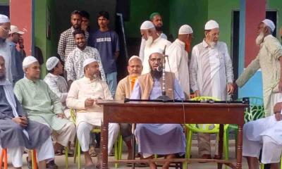 বীরগঞ্জে মাদ্রাসার উদ্যোগে ইফতার মাহফিল অনুষ্ঠিত
