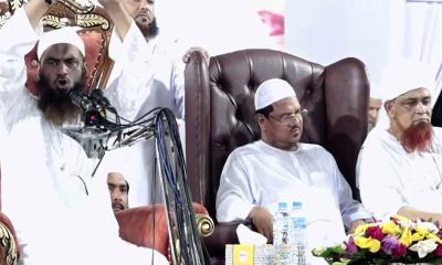 চরমোনাই পীরকে পাশে বসিয়ে নির্বাচন নিয়ে যে বার্তা দিলেন মামুনুল হক