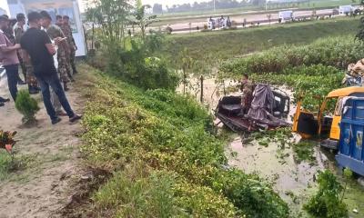 রাজশাহীতে সেনাবাহিনীর গাড়িতে ট্রাকের ধাক্কা, আহত ৮ জন