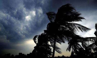 রাতে যেসব জেলায় ৬০ কিমি বেগে ঝড়ের আভাস