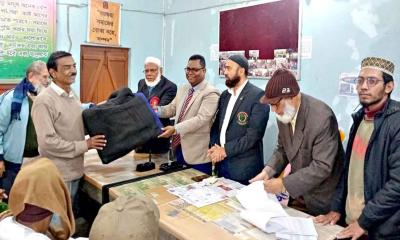 প্রবীণরা সমাজের বোঝা নয়, বাতিঘর’: দিনাজপুরে এডিসি এস.এম হাবিবুল হাসান