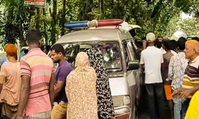 চিকিৎসকের কাছে যাওয়ার আগেই নিভে গেল মা-ছেলের জীবন