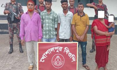 মহেশপুর সীমান্তে বিএসএফের হাতে আটক ৬ বাংলাদেশিকে ফেরত দিল