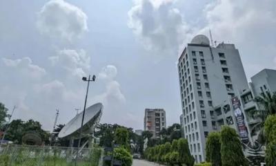 আবহাওয়া অফিসের বার্তা: ঢাকায় হালকা বৃষ্টি হতে পারে আজ