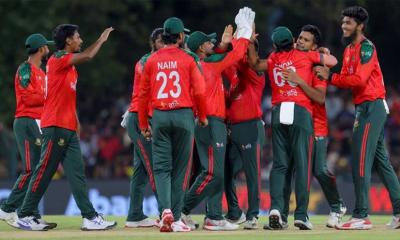বিমান দুর্ঘটনায় শোকাহত বিসিবি: টি-টোয়েন্টি ম্যাচে বিশেষ শ্রদ্ধাজ্ঞাপন