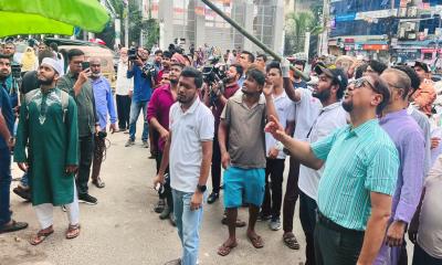 চট্টগ্রামকে অবৈধ ব্যানার-পোস্টার মুক্ত করার ঘোষণা মেয়রের