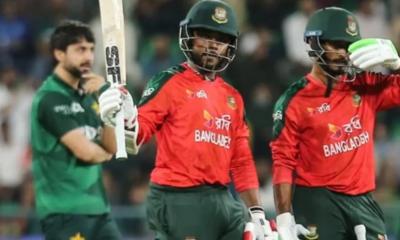 বাংলাদেশের বোলিং দাপট: শুরুতেই পাকিস্তানের ৪ উইকেট পতন, ব্যাটিং বিপর্যয়