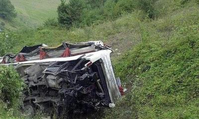 ৬০ জনের বেশি যাত্রী নিয়ে বাস পড়ল গভীর খাদে, নিহত ১৫