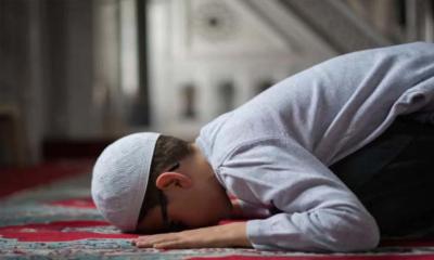 প্রাণীর ছবিযুক্ত পোশাকে নামাজ পড়ার বিধান