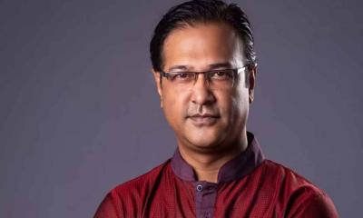 ‘ভাবতাম মন্ত্রীরা পদত্যাগ করে না, এখন দেখি ঐ চেয়ার নির্লজ্জদের জন্যই’