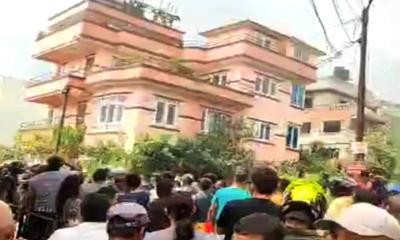 নেপালে মন্ত্রীদের বাসভবনে হামলা, কারফিউ উপেক্ষা করে বিক্ষোভ